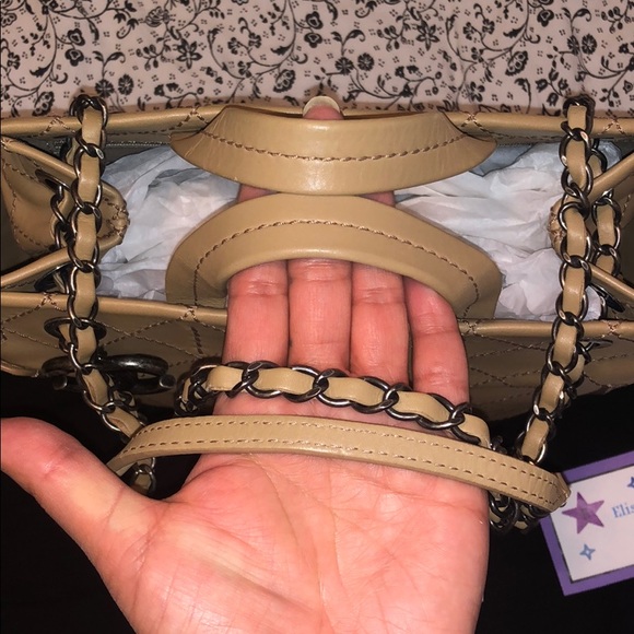 🔴SOLD🔴Authentic CHANEL Beige Tote with Bag Charm - Picture 6 of 16